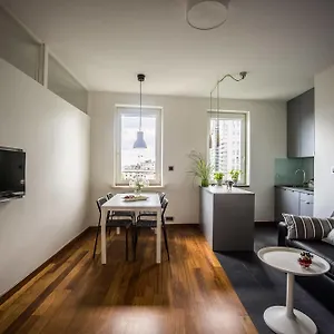 mint-rooms-serviced-apartments-in-warsaw.warsawhotelspoland.com/