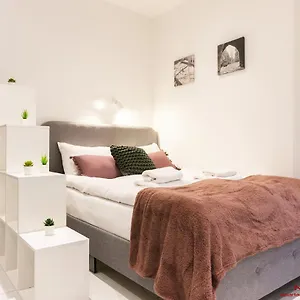 Apartament Nearto Old Town Halicka Street
