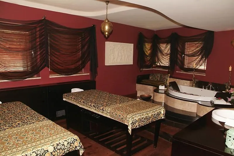 ***  קרקוב Farmona Hotel Business & Spa פולין