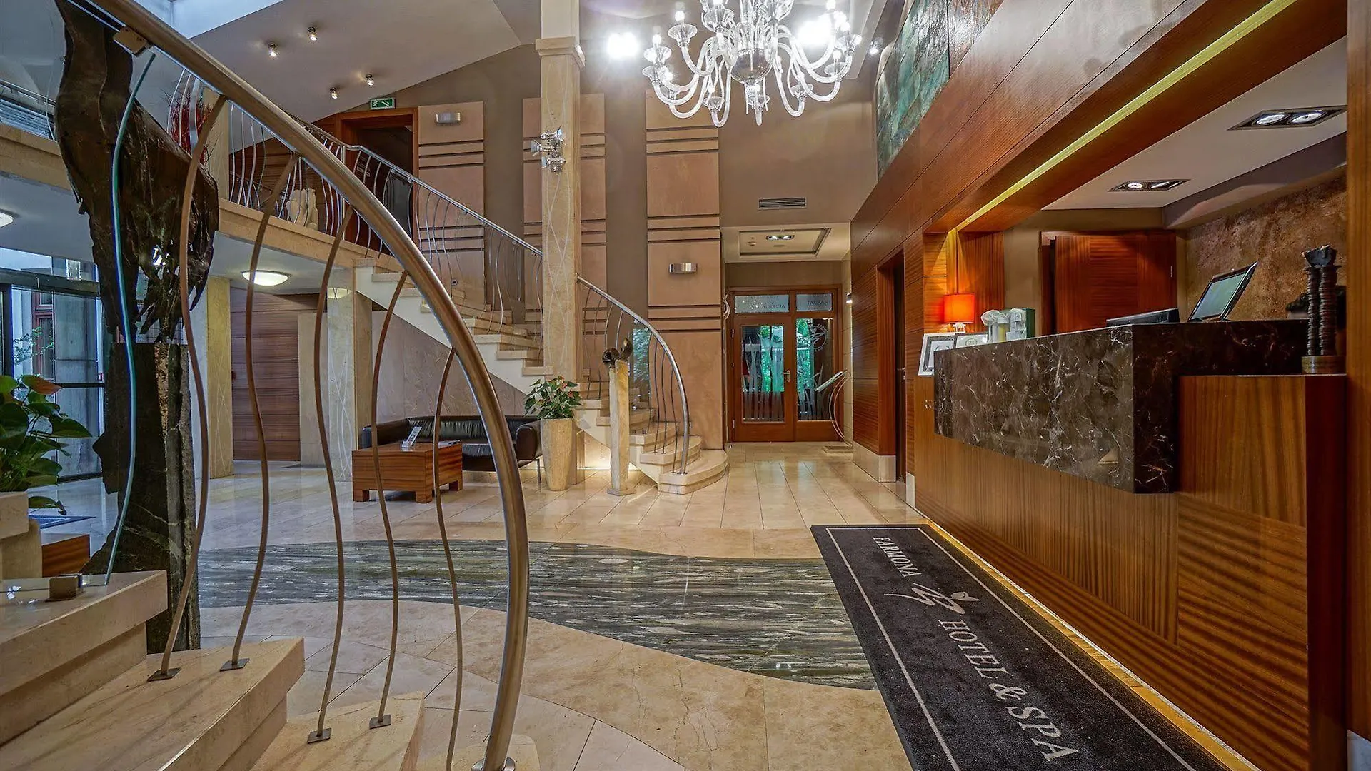 Farmona Hotel Business & Spa Krakow 3*,